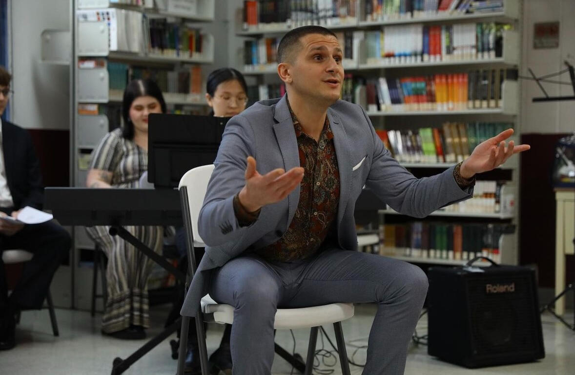 still from community outreach recital at the DC Jail.